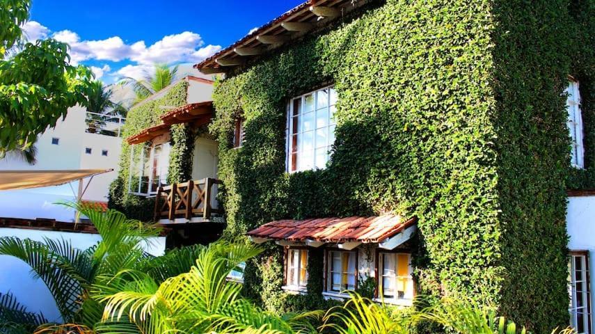 The Green House Marina Golf - Suites & Villas بويرتو فالارتا المظهر الخارجي الصورة